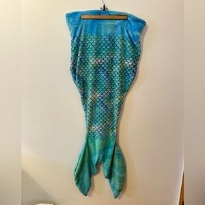 Comfy Tails Kids Mermaid Tail Step-In Blanket in Blue and Green Sleepover